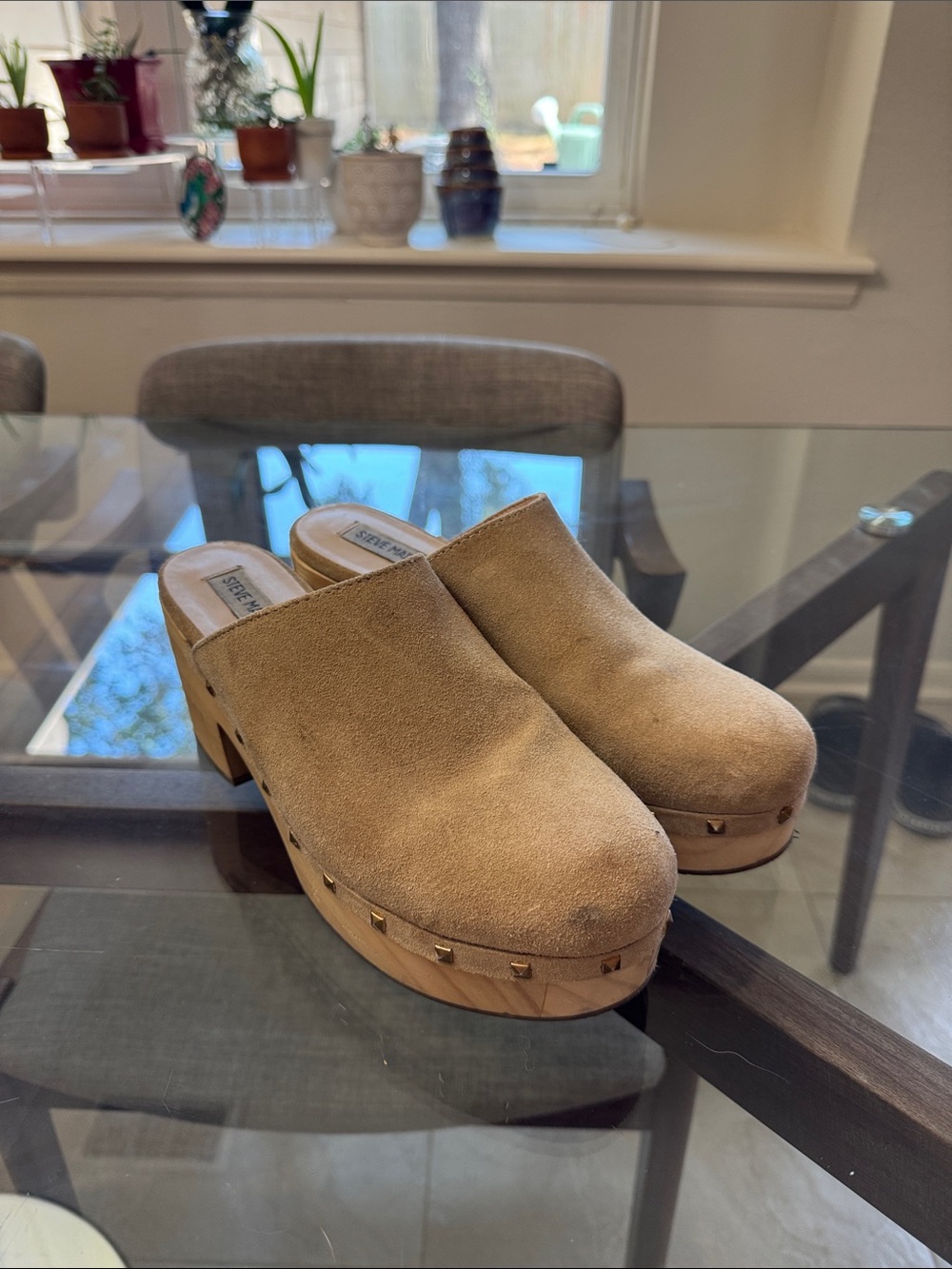 Steve Madden Brooklyn-1 Clog suede wood stud detail